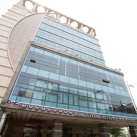 Dong Gyeong Hotel Tongyeong Bagian luar foto