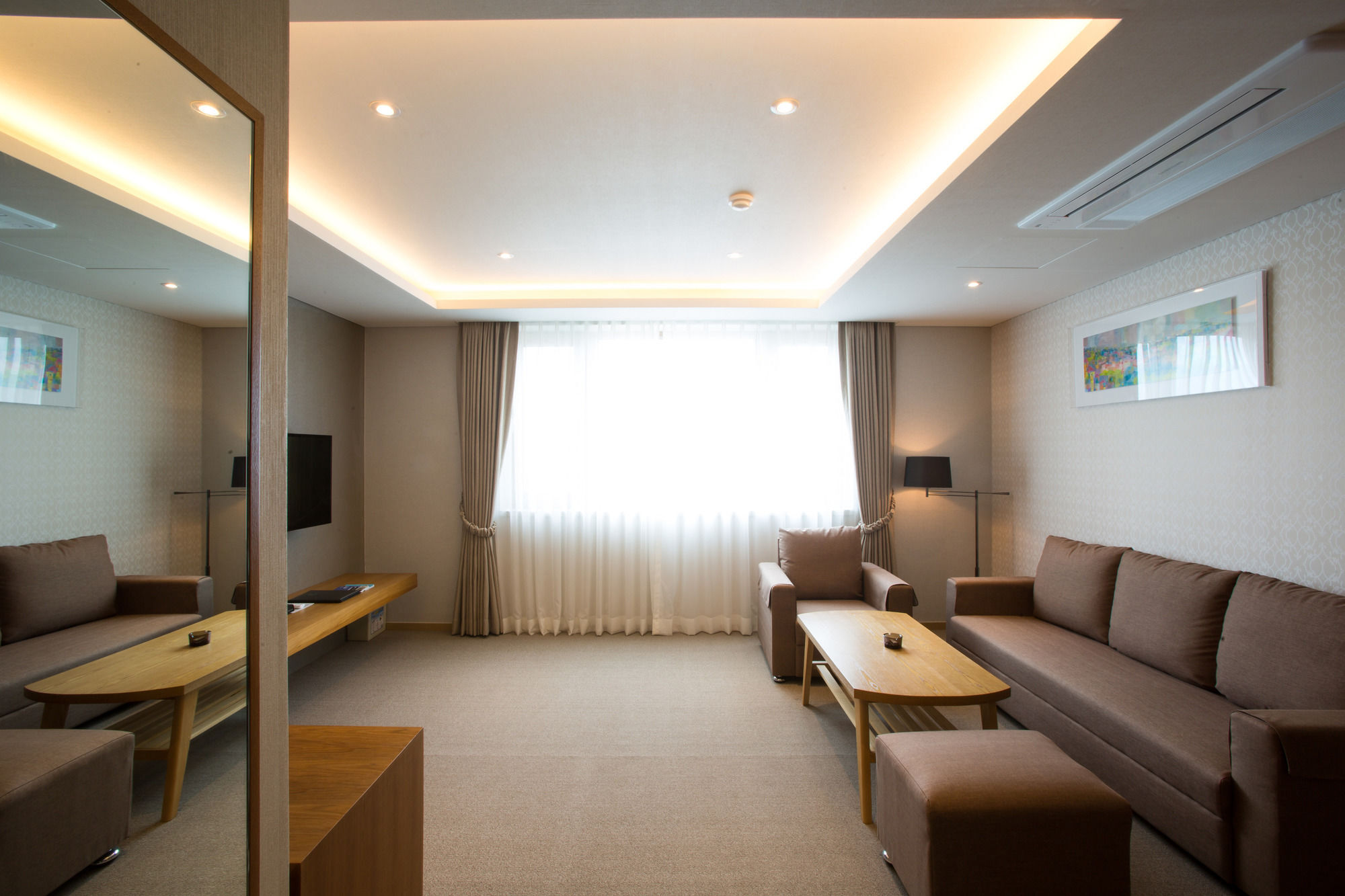 Dong Gyeong Hotel Tongyeong Bagian luar foto
