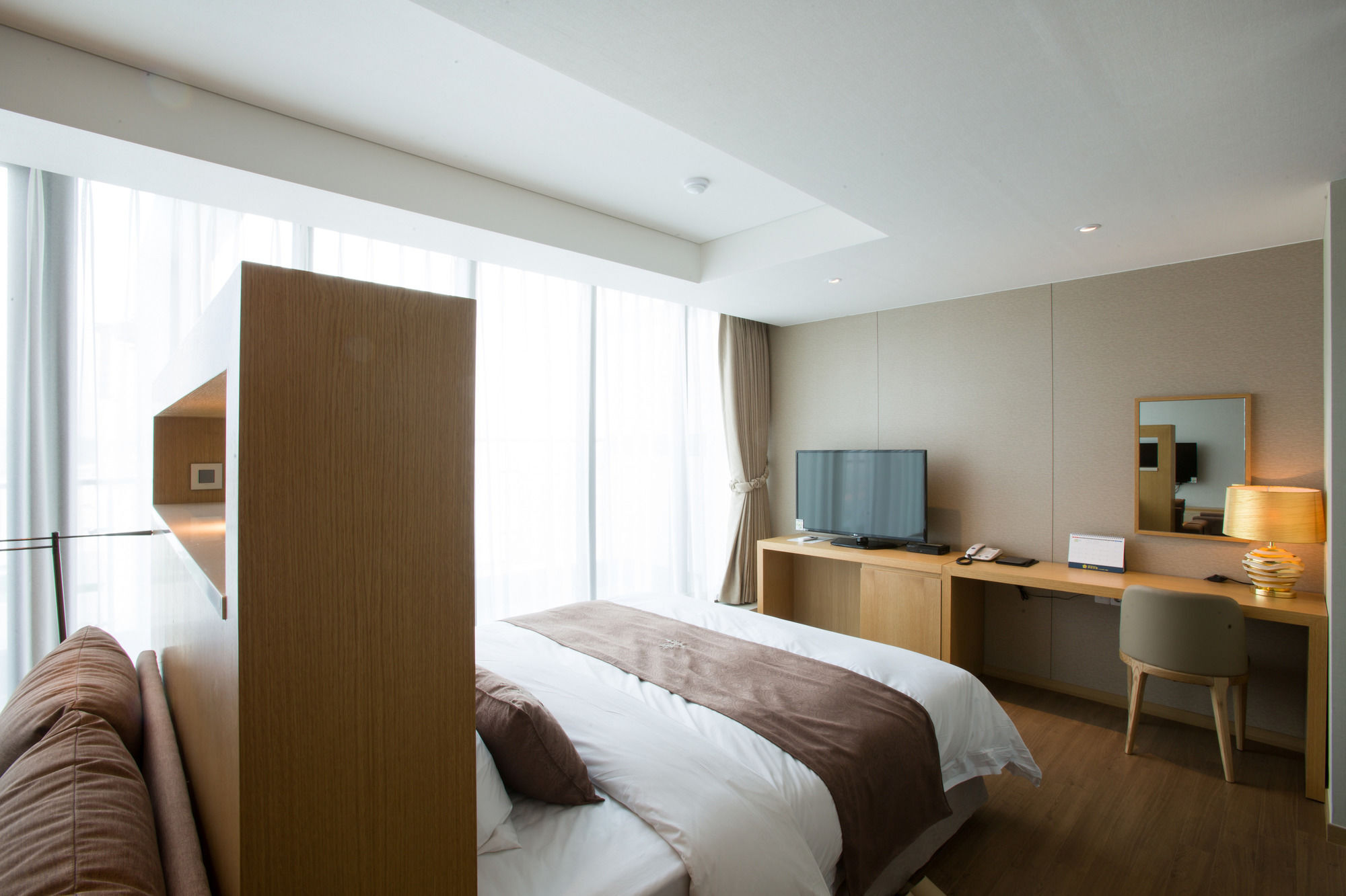Dong Gyeong Hotel Tongyeong Bagian luar foto